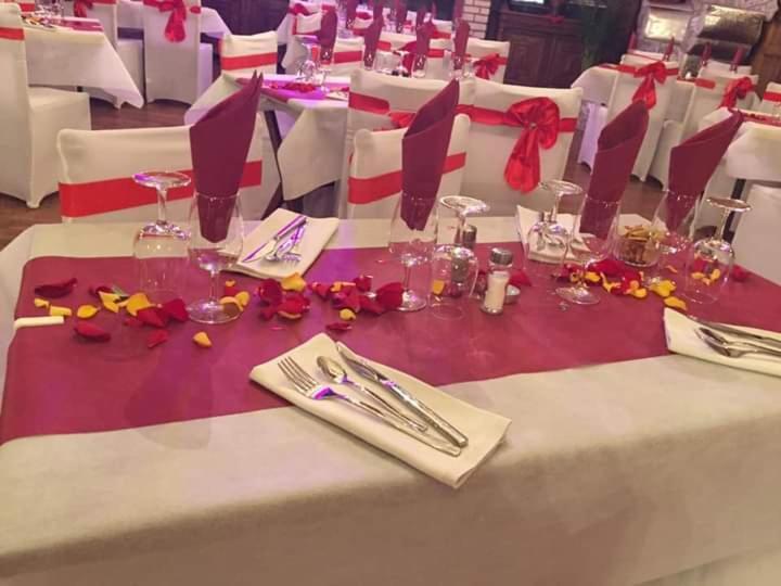 Hotellerie Normande Dozulé Екстериор снимка